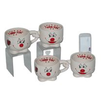 זוג ספלים מתחבקים לבנים גדולים יד ביד | חנות מקוונת ALONIT