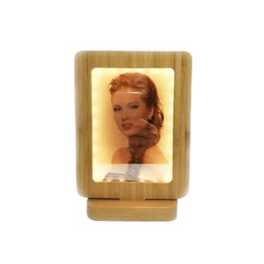 מראה שולחנית מלבנית + מסגרת במבוק + LED 14X20 ס"מ | חנות מקוונת ALONIT